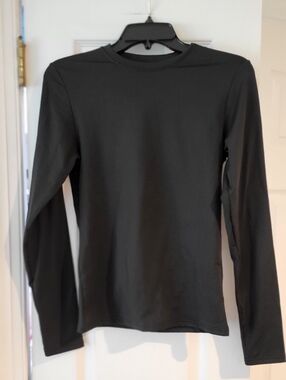 Classic Black Long-Sleeve Crewneck Shirt